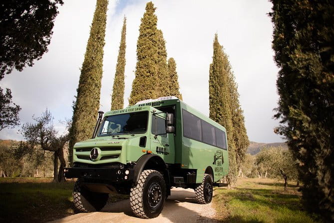 Tuscany Wine Tour: 2 Wineries & San Gimignano from Florence - Pacing, group size, and the no-lunch reality