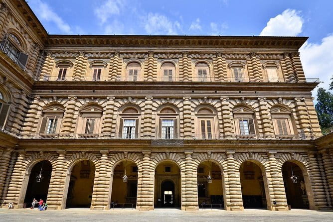 Uffizi Gallery: Entry tickets + audio guide - Price and value: the 29-euro ticket plus service, plus audio (if selected)